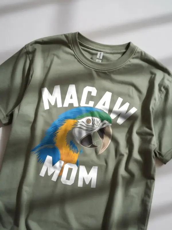 Military green macaw mom t-shirt – bird mom gift shirt, funny parrot lover tee