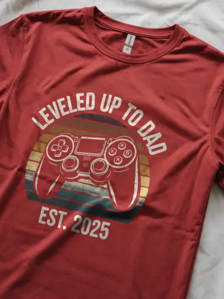 Red leveled up to dad tee – retro gamer dad shirt