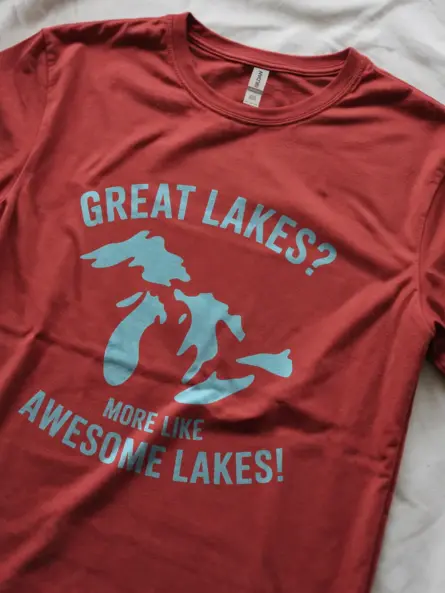 Red lifestyle great lakes awesome lakes t shirt gift look