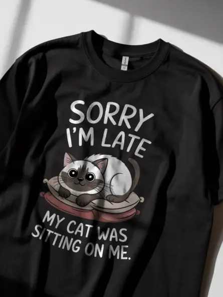 Siamese cat funny shirt in black – sorry i’m late tee