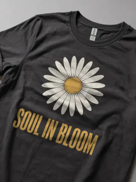Soul in Bloom Daisy T Shirt – Retro Affirmation Style for Mindful Fashion Lovers - Image 5