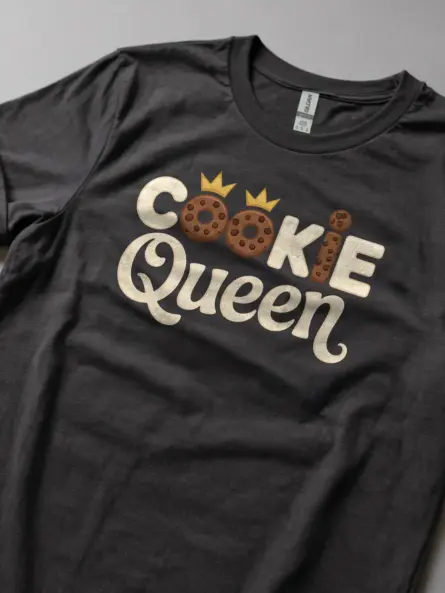 Funny Cookie Queen T-Shirt for Bakers - Image 5