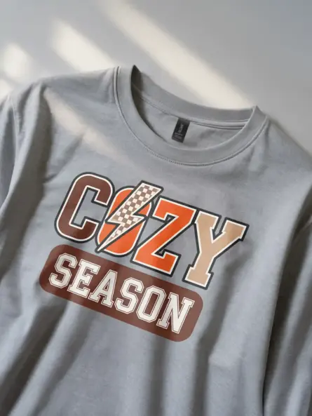 grey back – cozy season tee for autumn fashion fans