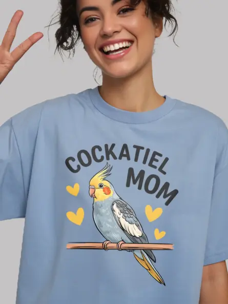 Cute Cockatiel Mom T-Shirt for Bird Lovers - Image 3