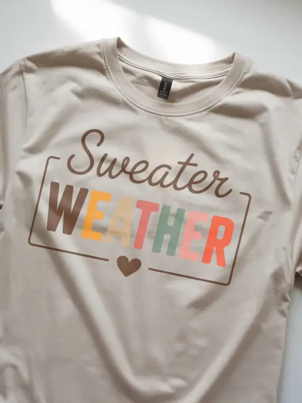 natural lifestyle photo – pumpkin patch ready look – cozy sweater weather shirt