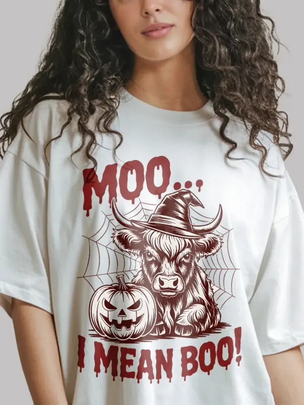 White close-up – jack-o’-lantern witch hat design highland cow Halloween shirt